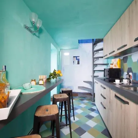 Apartment Charming Seaside Apartment In Sorrento