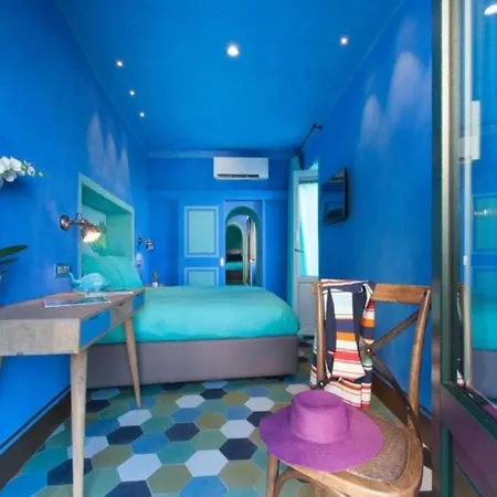 Charming Seaside Apartment In Sorrento Apartment